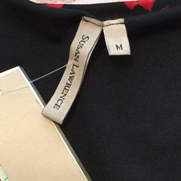 Black and red roses camisole 🎉3 for $15🎉 - Picture 2 of 3